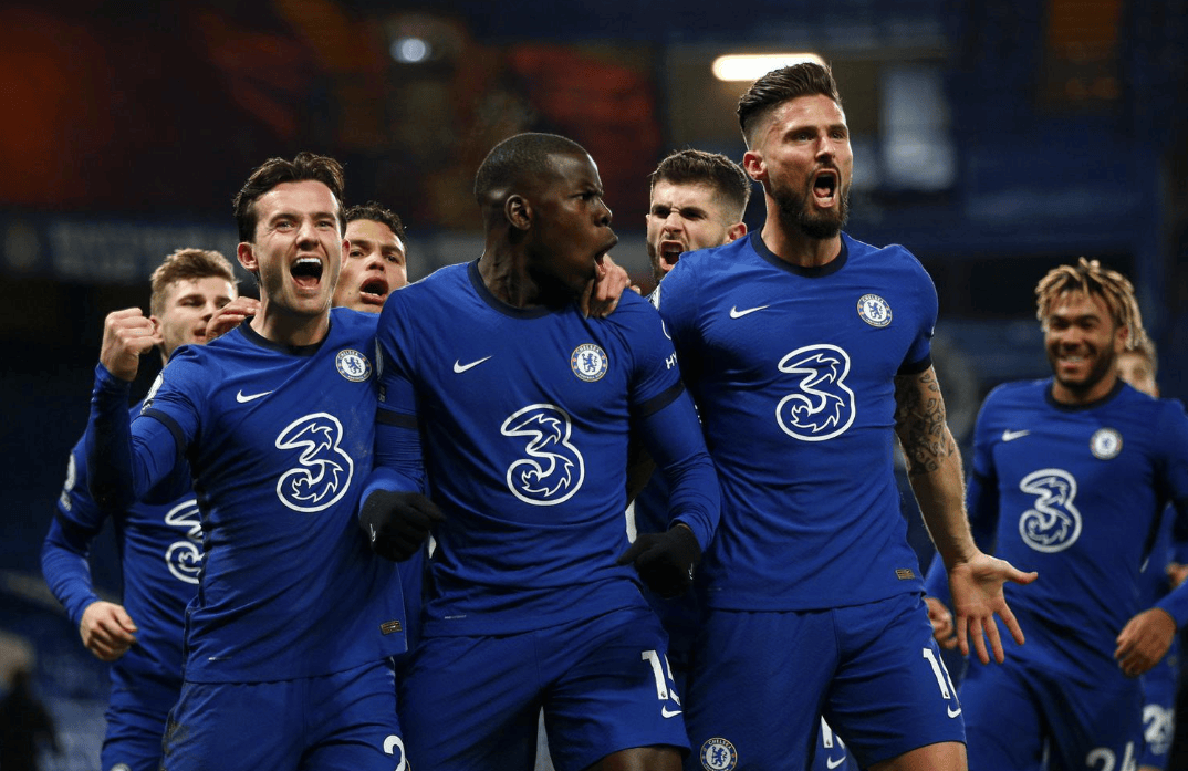 利兹联主场势如破竹，大胜对手壮架势