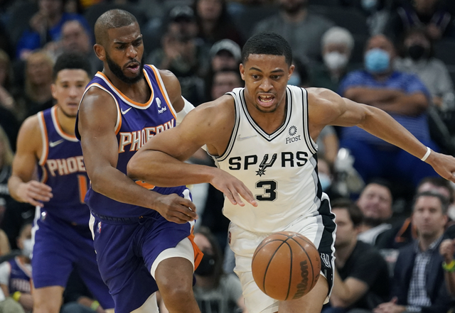 国王鏖战勇士,布克刷新纪录 国王鏖战勇士,布克刷新纪录