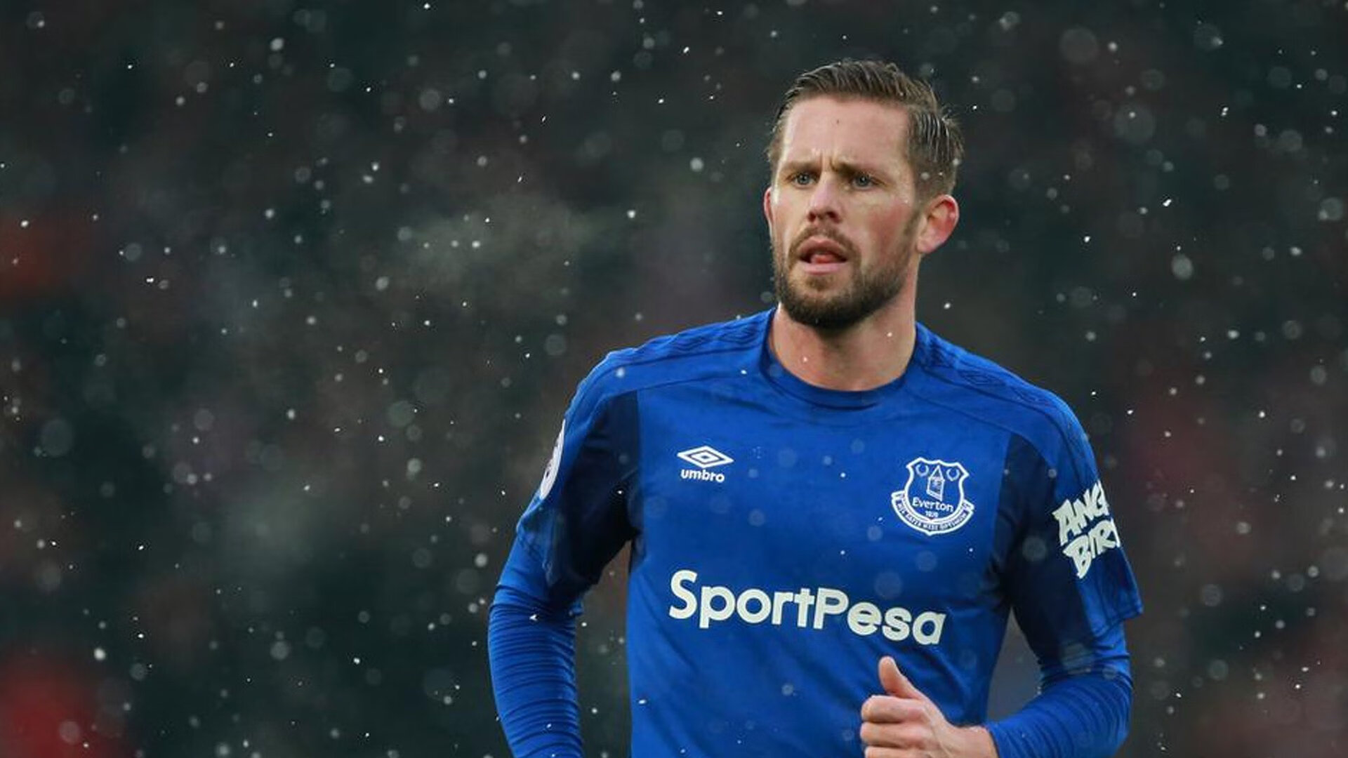 雷速足球直播平台-米切尔之夜，当季后赛舞台只为他一人点亮